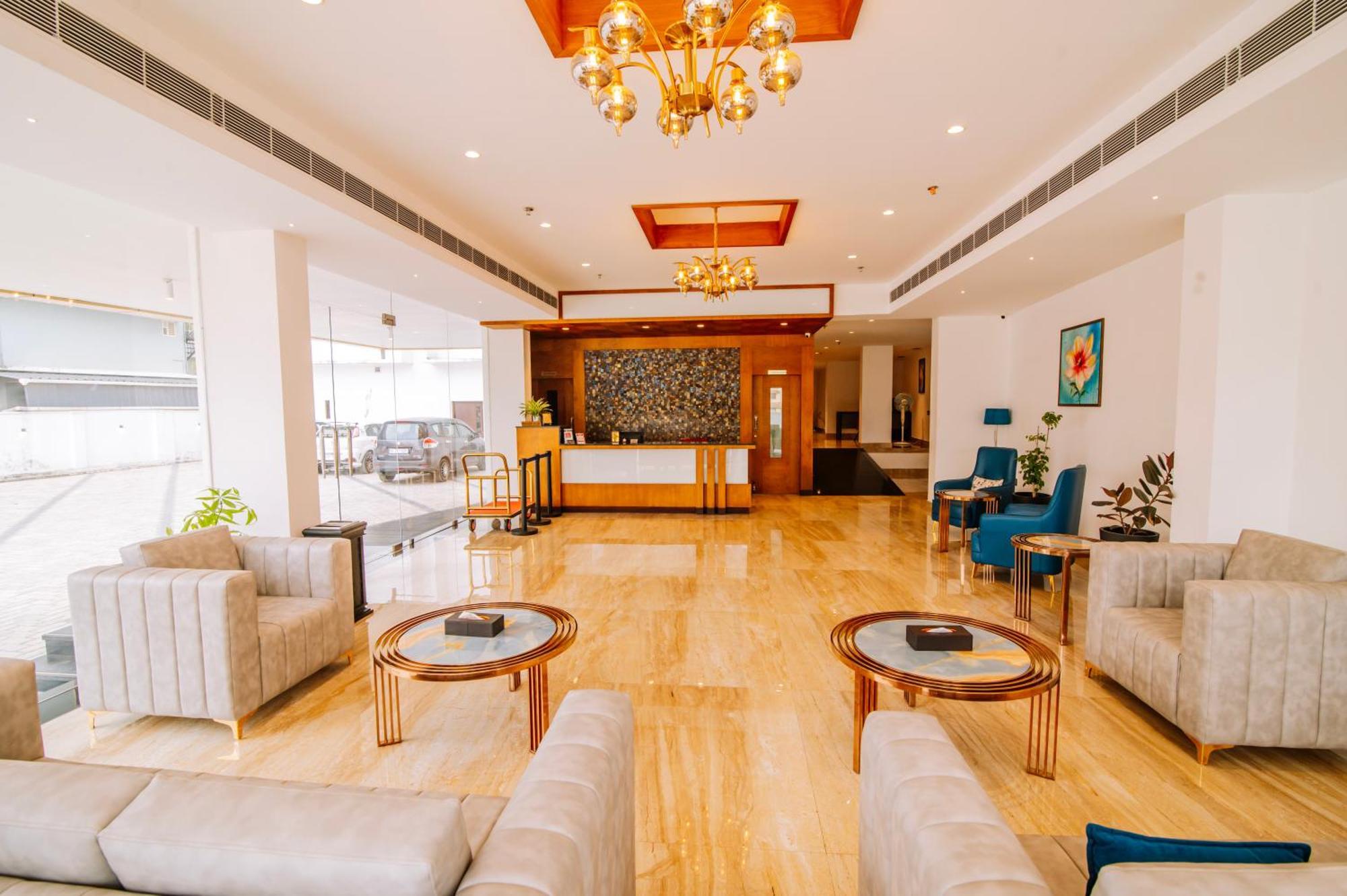 Hotel Seven Lights Kochi Dış mekan fotoğraf