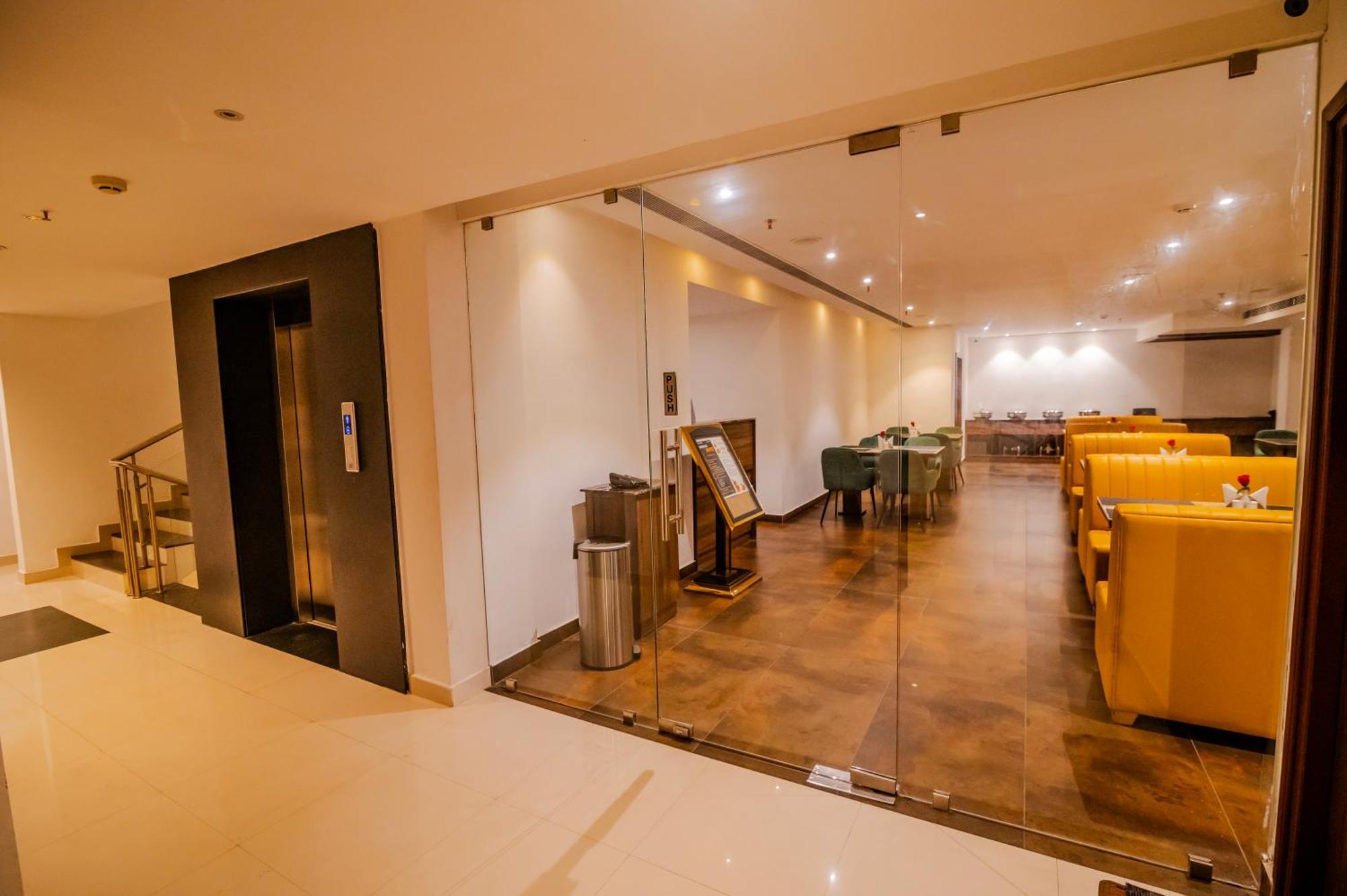 Hotel Seven Lights Kochi Dış mekan fotoğraf
